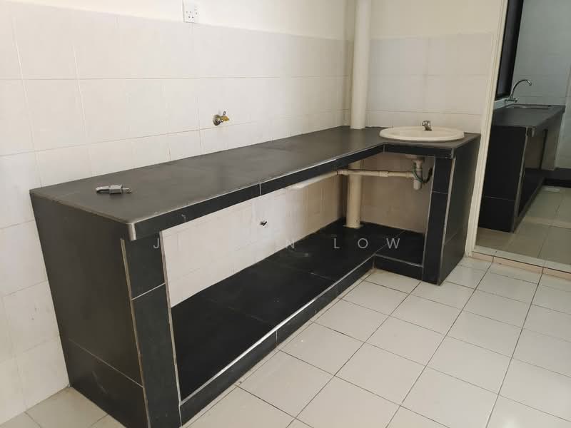 Apartment for Sale at Vista Mutiara - Jenson Low - Kitchen - PropertyGuru.com.my