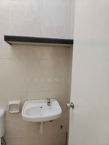 Apartment for Sale at Vista Mutiara - Jenson Low - Bathroom - PropertyGuru.com.my