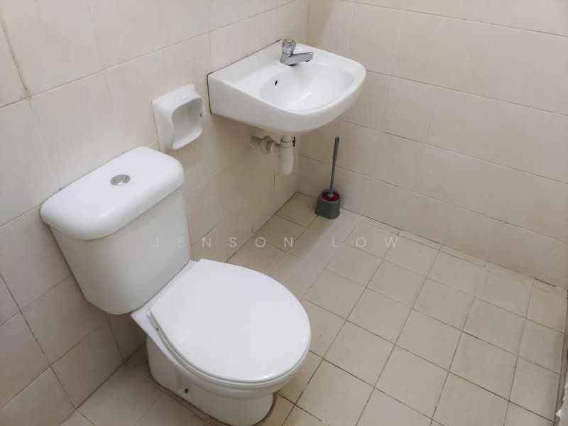Apartment for Sale at Vista Mutiara - Jenson Low - Bathroom - PropertyGuru.com.my