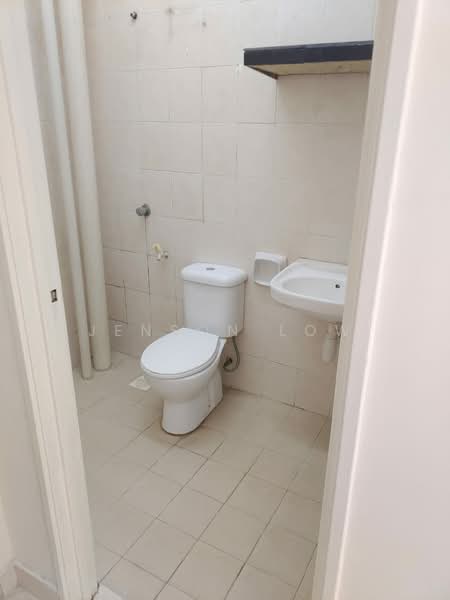 Apartment for Sale at Vista Mutiara - Jenson Low - Bathroom - PropertyGuru.com.my