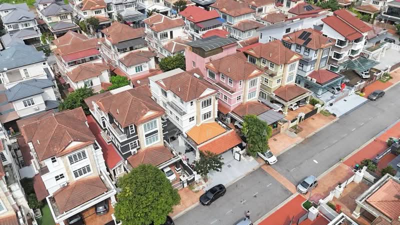 Bungalow House untuk Dijual di Bandar Putra Permai (Seri Kembangan) - Muizz Razak - PropertyGuru.com.my