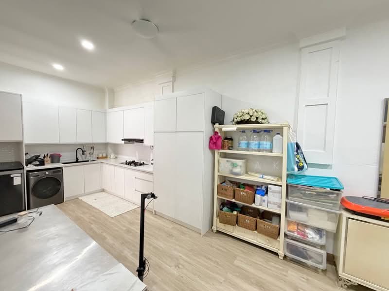 Bungalow House untuk Dijual di Bandar Putra Permai (Seri Kembangan) - Muizz Razak - PropertyGuru.com.my