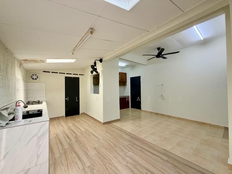 Rumah Berkembar untuk Dijual di Taman Desaria (Nilai) - Aqillah Razali - PropertyGuru.com.my