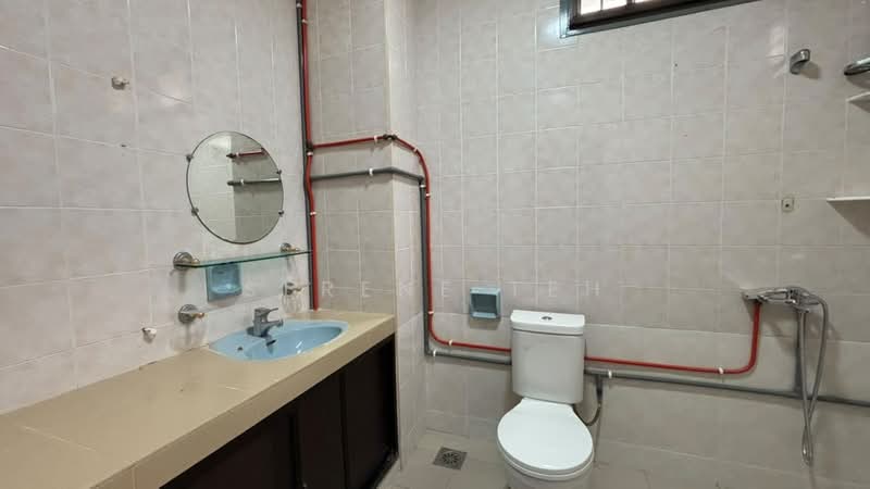 Bungalow House for Sale in Senai (Senai) - Serene Teh - Bathroom - PropertyGuru.com.my