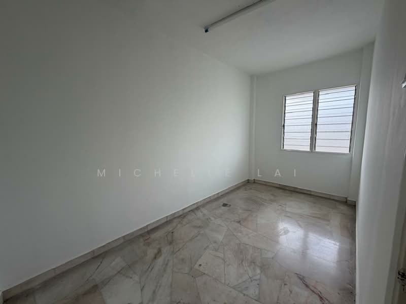 Flat for Sale at Pandan Indah Flat (Rumah Pangsa 610) - Michelle Lai - Interior - PropertyGuru.com.my