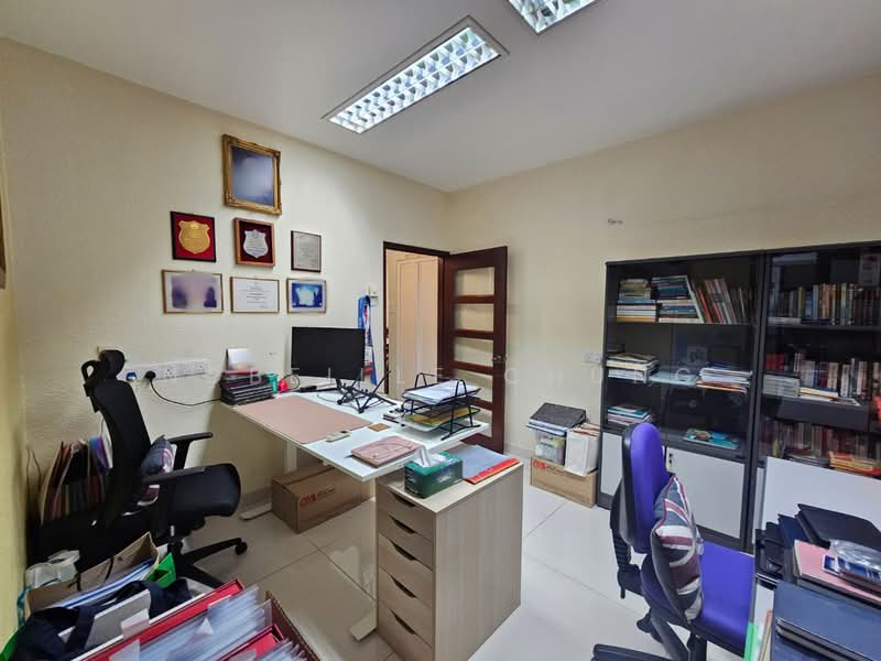 Rumah Berkembar untuk Dijual di Usj 5 (Subang Jaya) - Nobeille Chung - PropertyGuru.com.my