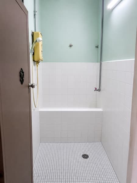 Rumah Teres 1-Tingkat untuk Dijual di Kelana Jaya (Petaling Jaya) - May Ng - Bathroom - PropertyGuru.com.my
