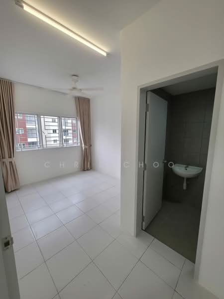 Condominium for Rent at Residensi Sateria - Chris Choo - Interior - PropertyGuru.com.my