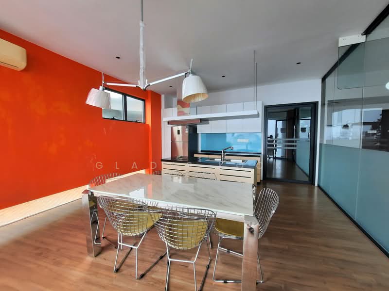 Service Residence for Sale at Woodsbury Suites - Gladys Kock - Kitchen - PropertyGuru.com.my