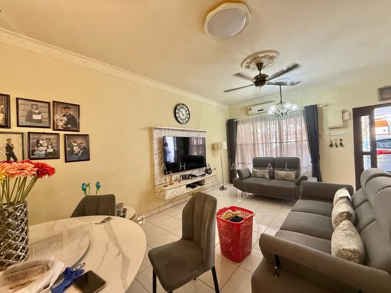 2-storey Terraced House for Sale in Bandar Damai Perdana (Cheras) - Aqillah Razali - Living Room - PropertyGuru.com.my