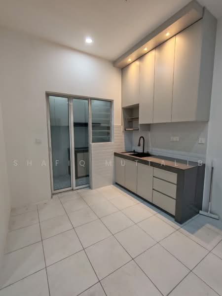 Condominium for Rent at Residensi Sateria - Shafiq Muttalib - PropertyGuru.com.my