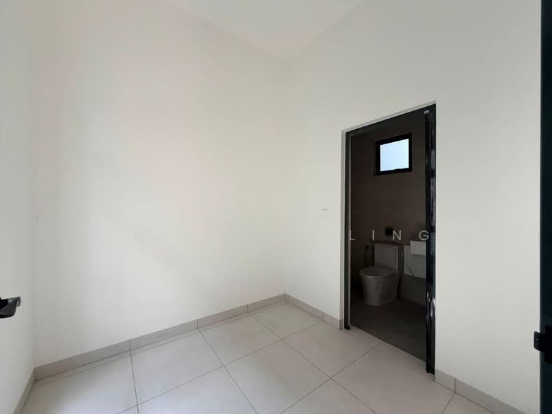 Semi-Detached House for Sale in Bandar Uda Utama (Johor Bahru) - Christina Ling - PropertyGuru.com.my