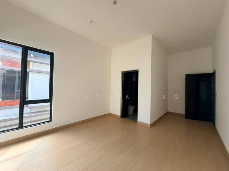 Semi-Detached House for Sale in Bandar Uda Utama (Johor Bahru) - Christina Ling - PropertyGuru.com.my