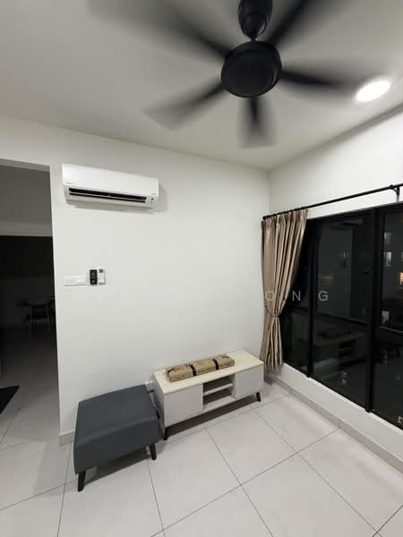 Kediaman Servis untuk Disewa di Majestic Maxim - Earon Chong - Living Room - PropertyGuru.com.my