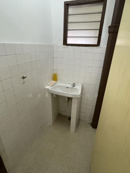 Rumah Teres untuk Dijual di Ulu Kelang (Selangor) - Mark Wong - Bathroom - PropertyGuru.com.my