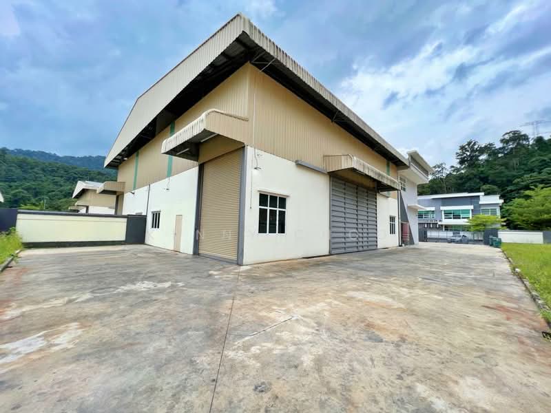 Kilang Berkembar untuk Dijual di Hi-Tech Industrial Park (Semenyih) - Kenny Choo - Exterior - PropertyGuru.com.my