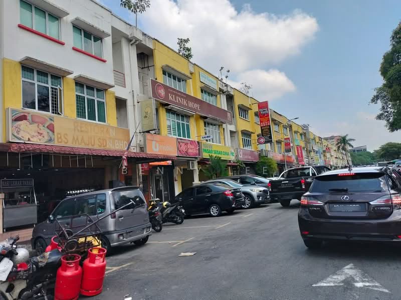Shop for Rent in Taman Bukit Serdang (Seri Kembangan) - Benny Lee - Exterior - PropertyGuru.com.my