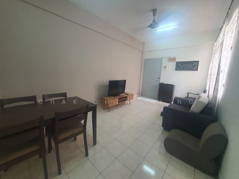 Apartment for Rent at Apartment Sri Ara - Chak Ching H'Ng - Living Room - PropertyGuru.com.my