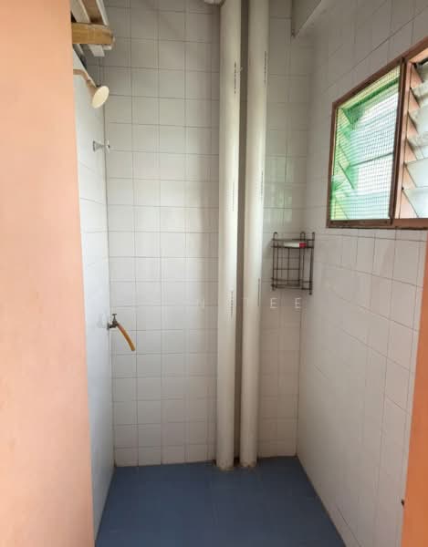 Shop / Office untuk Dijual di Taman Bayu Perdana (Klang) - John Tee - Bathroom - PropertyGuru.com.my