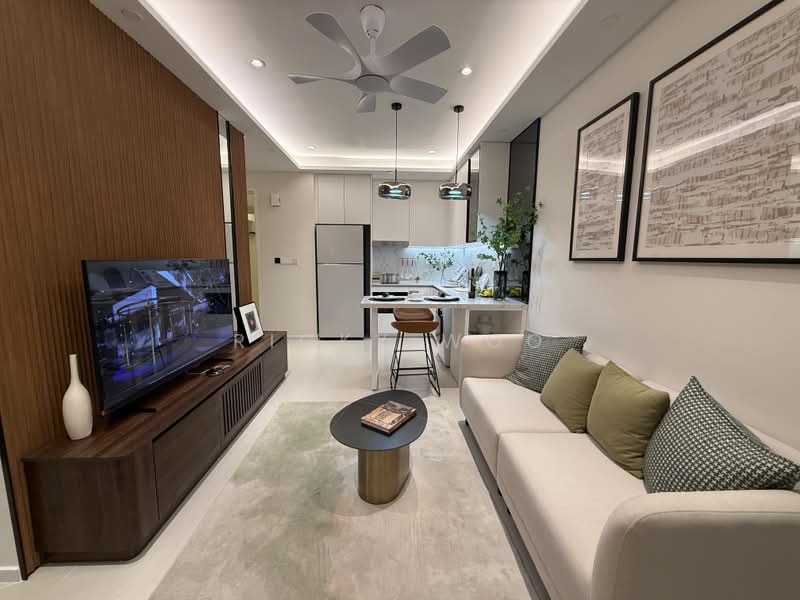 Kediaman Servis untuk Dijual di Skypark Kepler @ Lido Waterfront Boulevard - Ricky Woo - Living Room - PropertyGuru.com.my