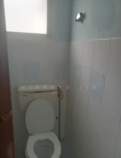 Pangsapuri untuk Disewa di Fairville - Gerrard Lim - Bathroom - PropertyGuru.com.my