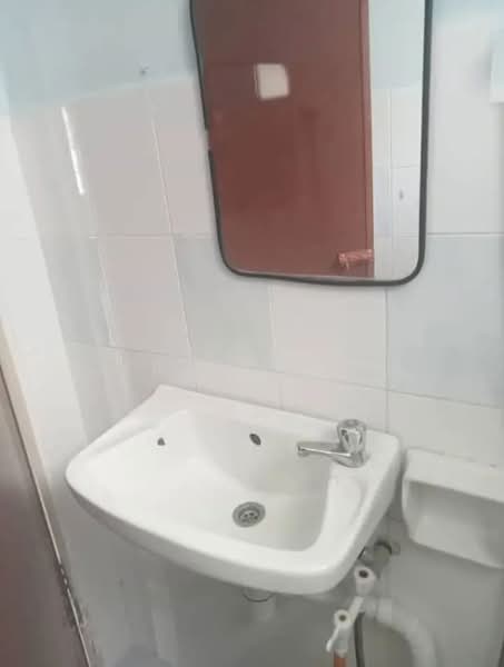 Pangsapuri untuk Disewa di Fairville - Gerrard Lim - Bathroom - PropertyGuru.com.my