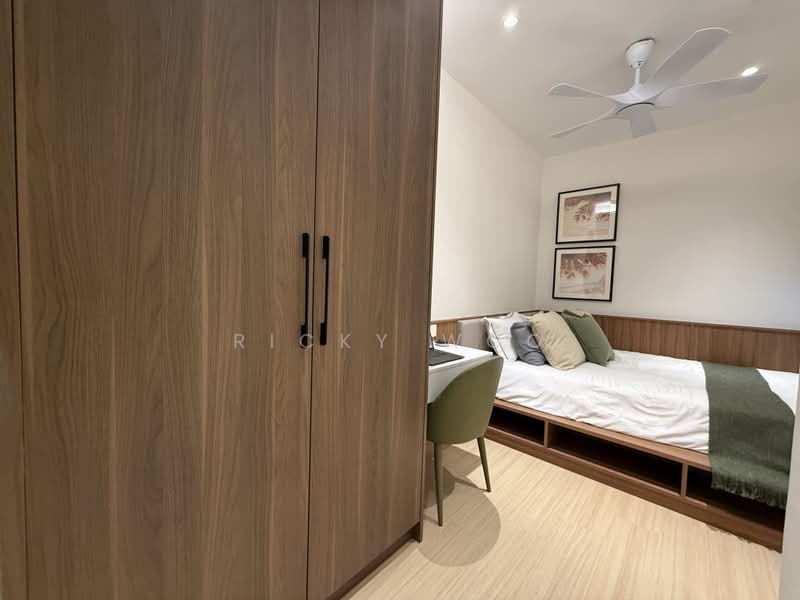 Kediaman Servis untuk Dijual di Skypark Kepler @ Lido Waterfront Boulevard - Ricky Woo - Bedroom - PropertyGuru.com.my