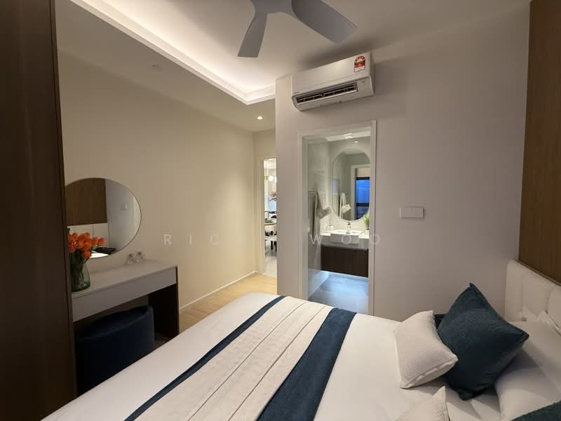 Kediaman Servis untuk Dijual di Skypark Kepler @ Lido Waterfront Boulevard - Ricky Woo - Bedroom - PropertyGuru.com.my