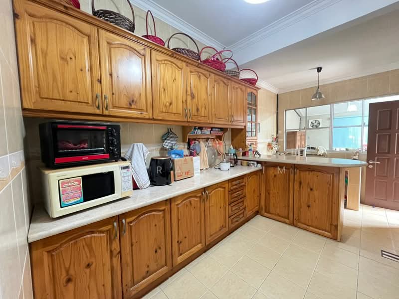 2-storey Terraced House for Sale in Putra Heights (Subang Jaya) - Gerrard Lim - Kitchen - PropertyGuru.com.my