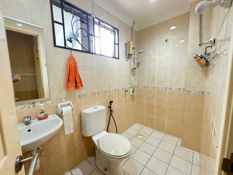 2-storey Terraced House for Sale in Putra Heights (Subang Jaya) - Gerrard Lim - Bathroom - PropertyGuru.com.my