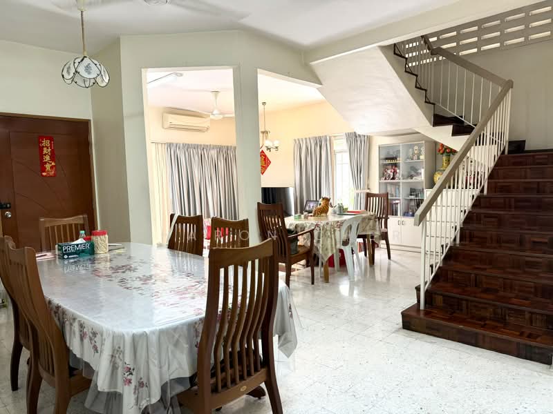 Rumah Teres 2-Tingkat untuk Dijual di Taman Mayang (Petaling Jaya) - Sharon Cher - Living Room - PropertyGuru.com.my
