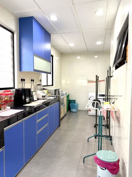 Rumah Teres 2-Tingkat untuk Dijual di Taman Mayang (Petaling Jaya) - Sharon Cher - Kitchen - PropertyGuru.com.my