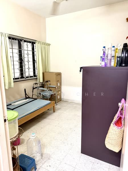 Rumah Teres 2-Tingkat untuk Dijual di Taman Mayang (Petaling Jaya) - Sharon Cher - Bedroom - PropertyGuru.com.my