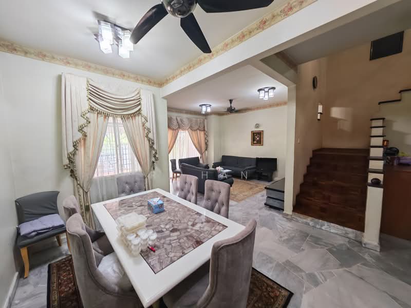 Rumah Teres 2-Tingkat untuk Dijual di Usj 17 (Subang Jaya) - RL Han - Dining Room - PropertyGuru.com.my