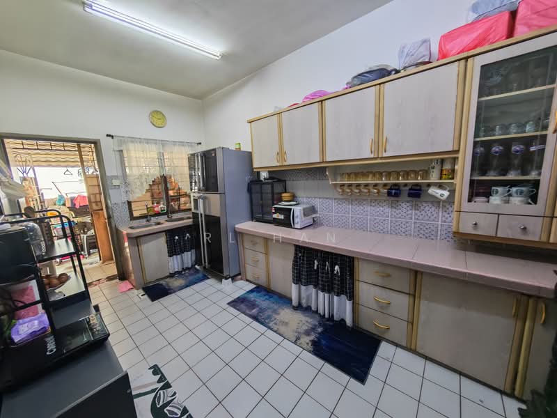 Rumah Teres 2-Tingkat untuk Dijual di Usj 17 (Subang Jaya) - RL Han - Kitchen - PropertyGuru.com.my