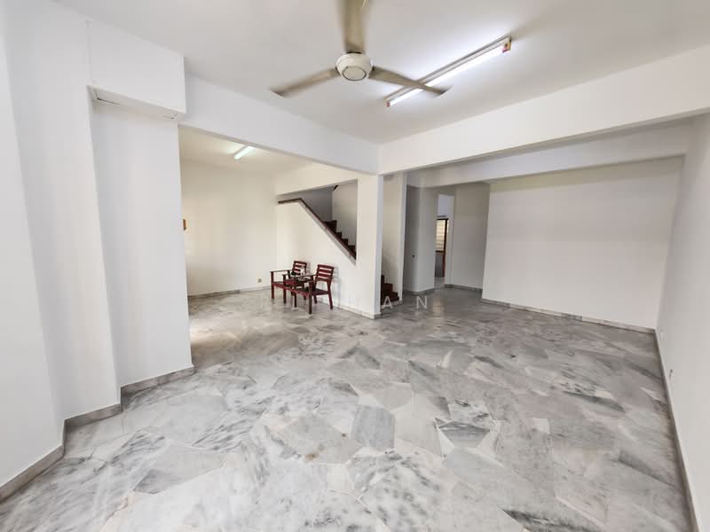 Rumah Teres 2-Tingkat untuk Dijual di Usj 12 (Subang Jaya) - RL Han - Living Room - PropertyGuru.com.my