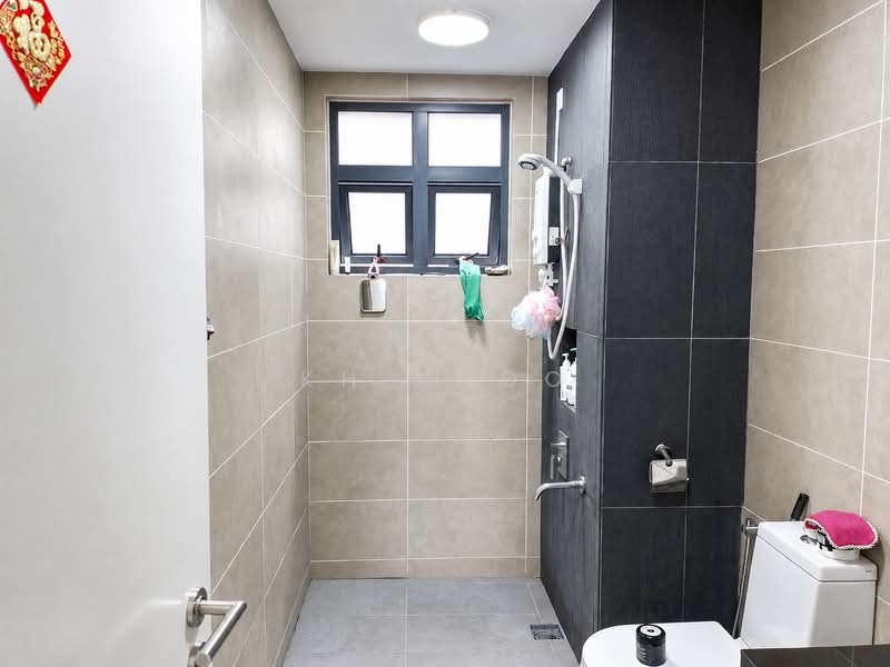 Kondominium untuk Dijual di Ascenda Residence @ Skyarena - KH Khoo - Bathroom - PropertyGuru.com.my