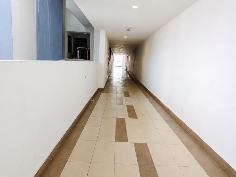 Kondominium untuk Dijual di Ascenda Residence @ Skyarena - KH Khoo - Corridor - PropertyGuru.com.my