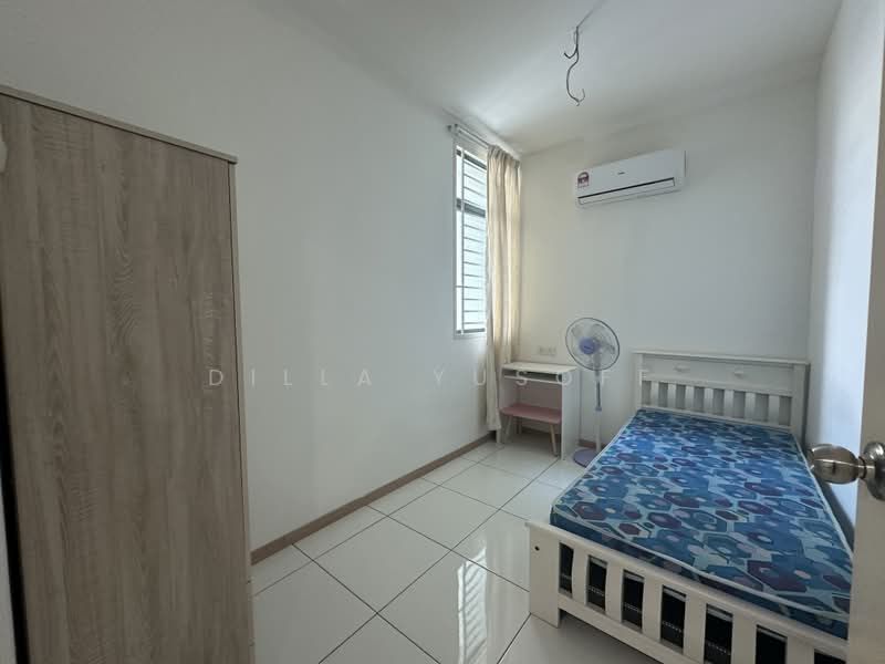 Service Residence for Sale at Vista Alam Serviced Apartment - DILLA YUSOFF - Bedroom - PropertyGuru.com.my