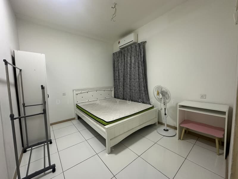 Service Residence for Sale at Vista Alam Serviced Apartment - DILLA YUSOFF - Bedroom - PropertyGuru.com.my