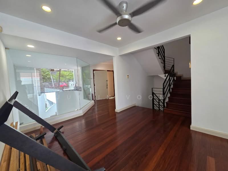 Rumah Teres 3-Tingkat untuk Dijual di Taman Seputeh (Seputeh) - Justin Voon - Living Room - PropertyGuru.com.my