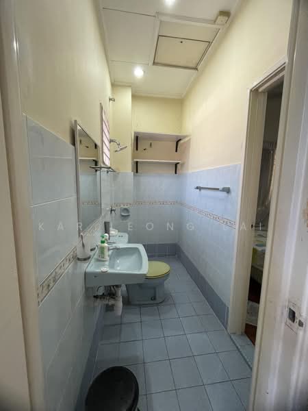 Rumah Teres 2-Tingkat untuk Disewa di Putra Heights (Subang Jaya) - Kar Leong Lai - Bathroom - PropertyGuru.com.my