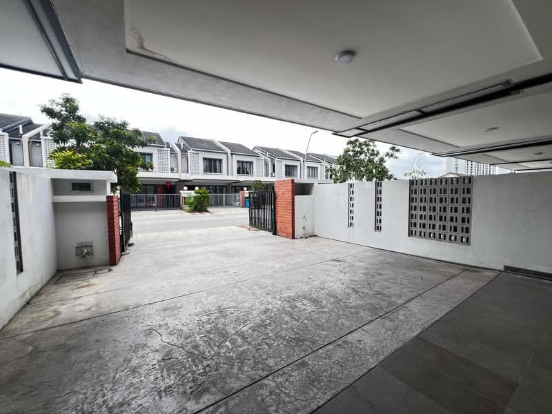 Rumah Teres untuk Dijual di Elmina (Shah Alam) - Haslin Saleh - Exterior - PropertyGuru.com.my