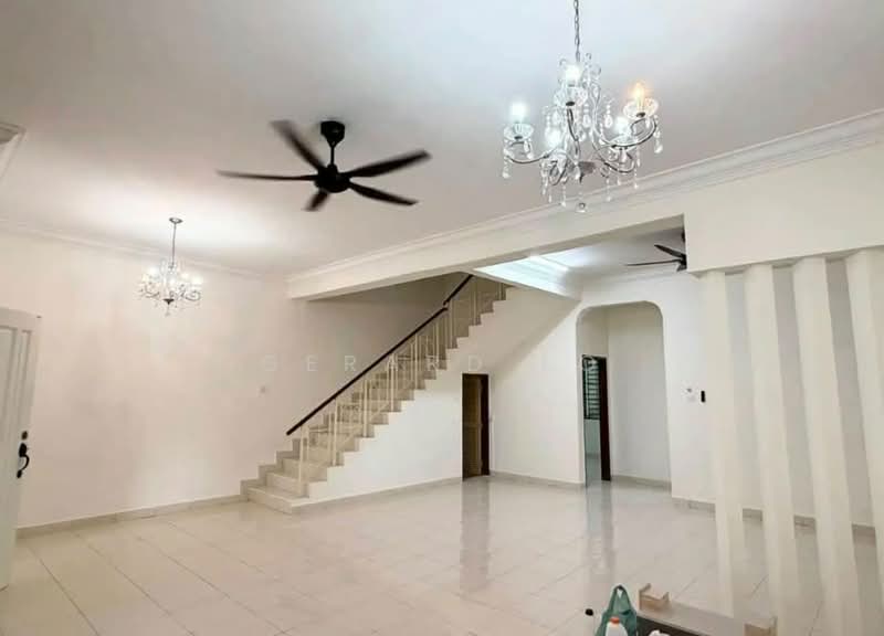 Rumah Teres 2-Tingkat untuk Disewa di Taman Pelangi Indah (Ulu Tiram) - Gerard Lo - Living Room - PropertyGuru.com.my