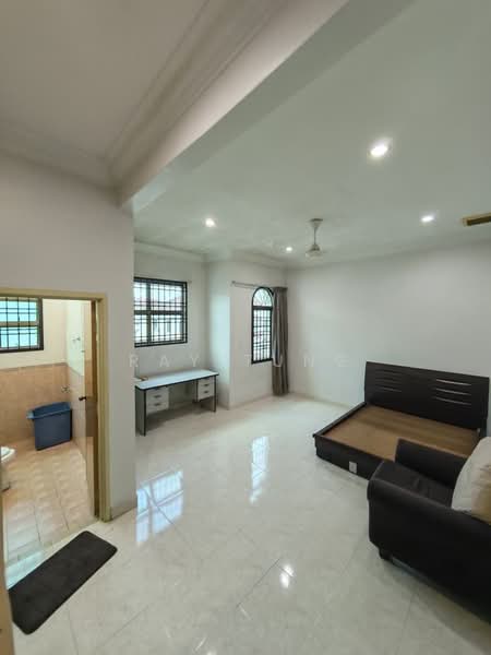Rumah Teres 2-Tingkat untuk Dijual di Taman Desa Cemerlang (Ulu Tiram) - Ray Tung - Bedroom - PropertyGuru.com.my