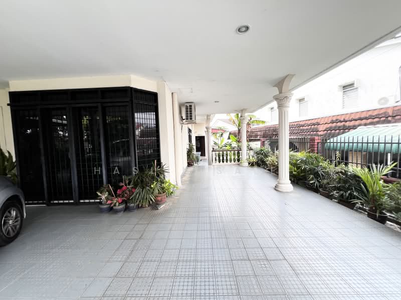 Semi-Detached House for Sale in Gelugor (Penang) - Haslin Saleh - Exterior - PropertyGuru.com.my