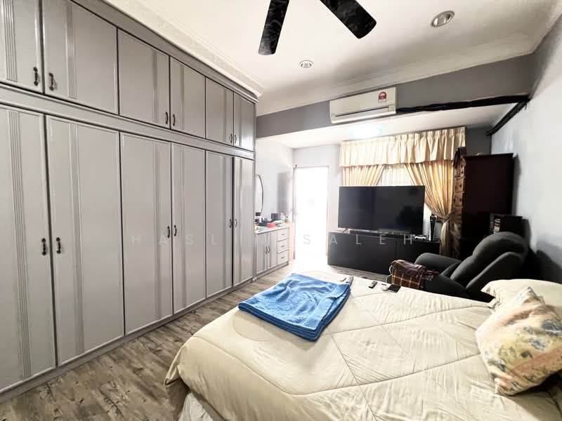 Semi-Detached House for Sale in Gelugor (Penang) - Haslin Saleh - Bedroom - PropertyGuru.com.my