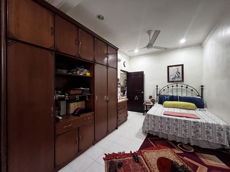 Semi-Detached House for Sale in Gelugor (Penang) - Haslin Saleh - Bedroom - PropertyGuru.com.my