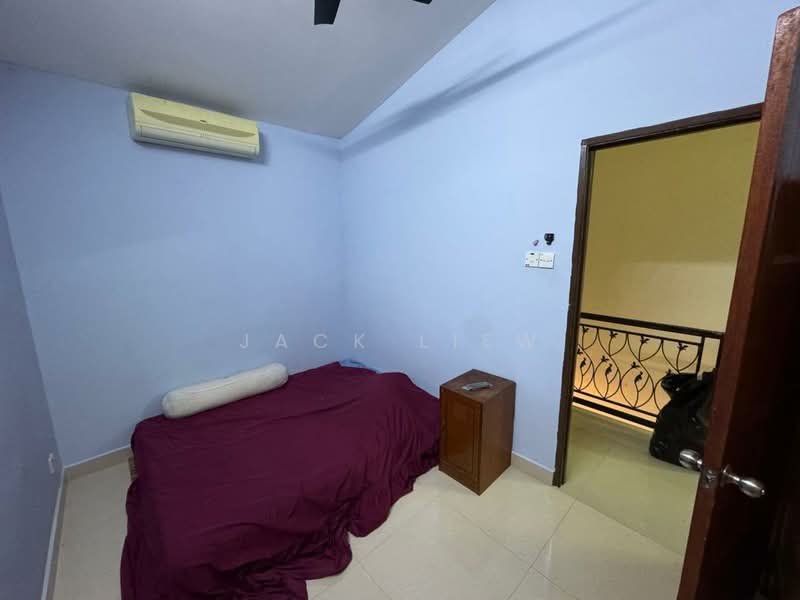 Rumah Teres 2-Tingkat untuk Dijual di Taman Usaha Jaya (Kepong) - Jack Liew - Bedroom - PropertyGuru.com.my