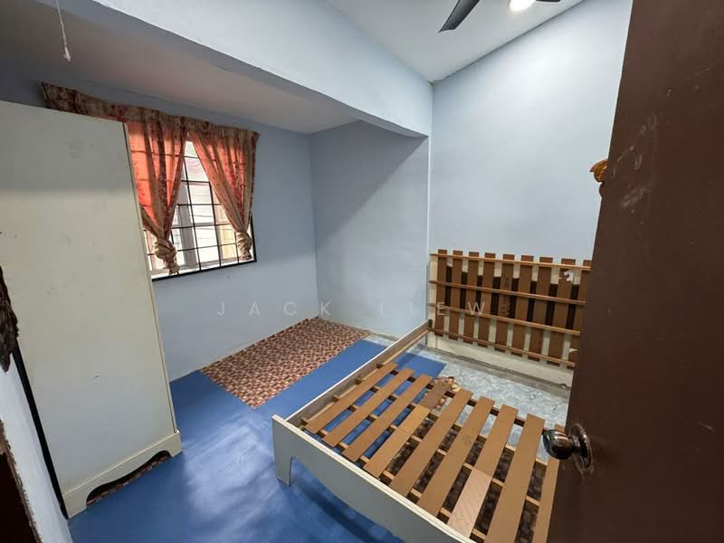 Rumah Teres 2-Tingkat untuk Dijual di Taman Usaha Jaya (Kepong) - Jack Liew - Bedroom - PropertyGuru.com.my